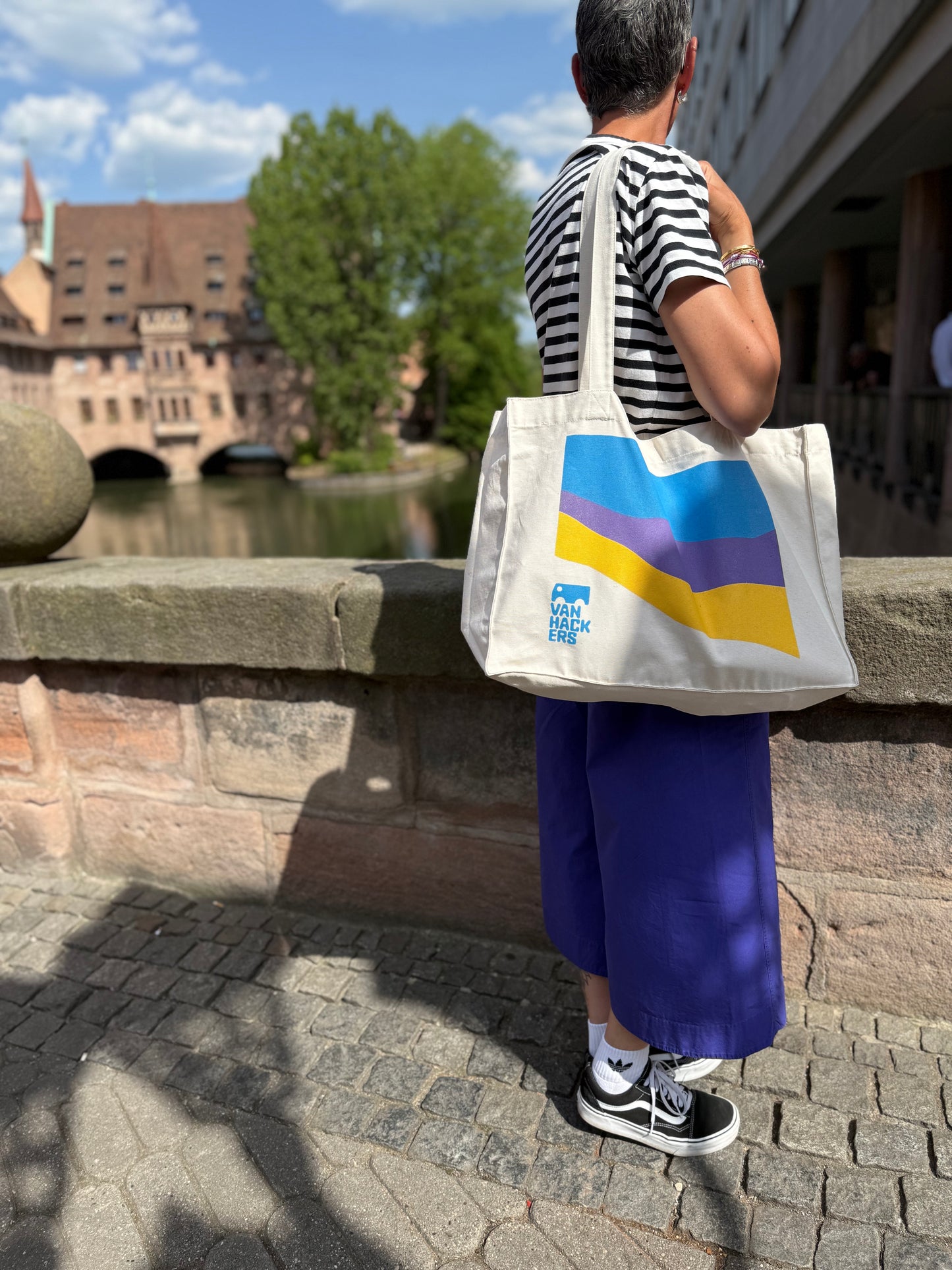 Explorer Tote Bag