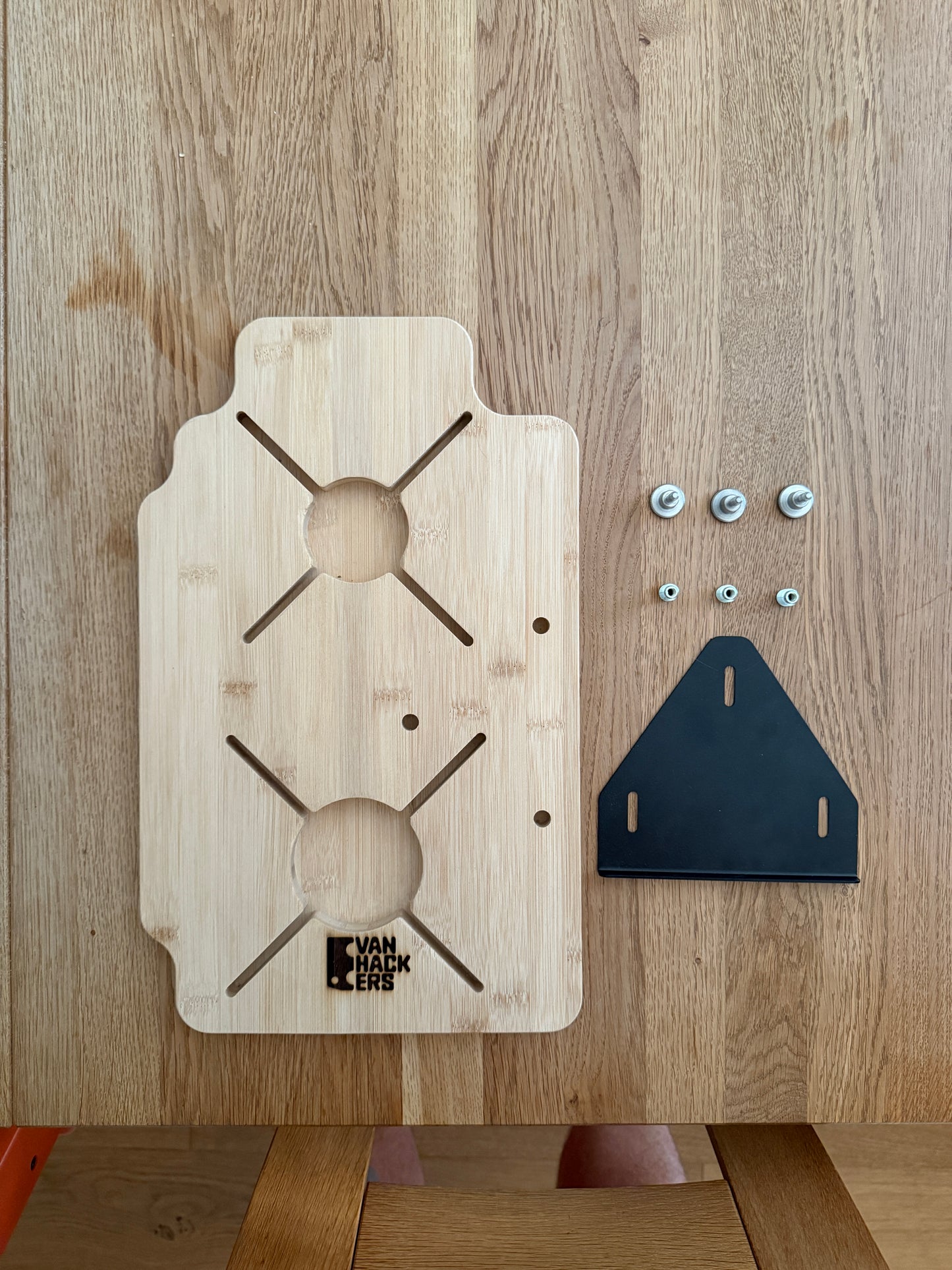 Schneidebrett und Herdabdeckung für das Gaskochfeld des VW Grand California