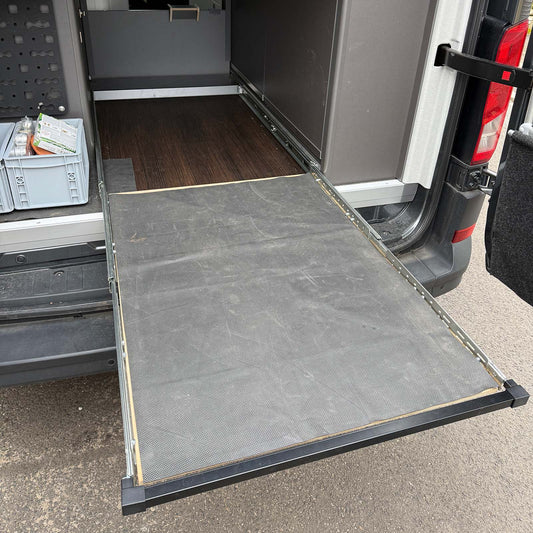 Heckauszug für VW Grand California