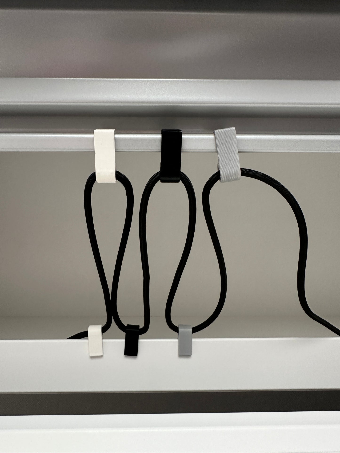 Ablage und Spannnetz für das obere Staufach des VW Grand California