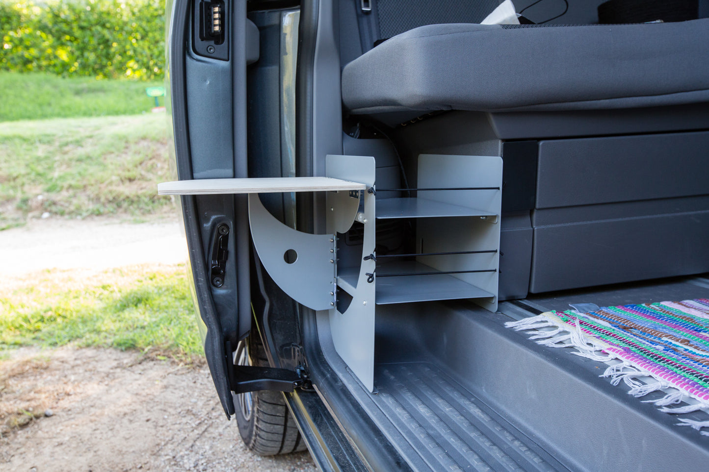 Schuhregal VW California mit Klapptisch, Shoeboxx, Trittstufenregal - VANhackers