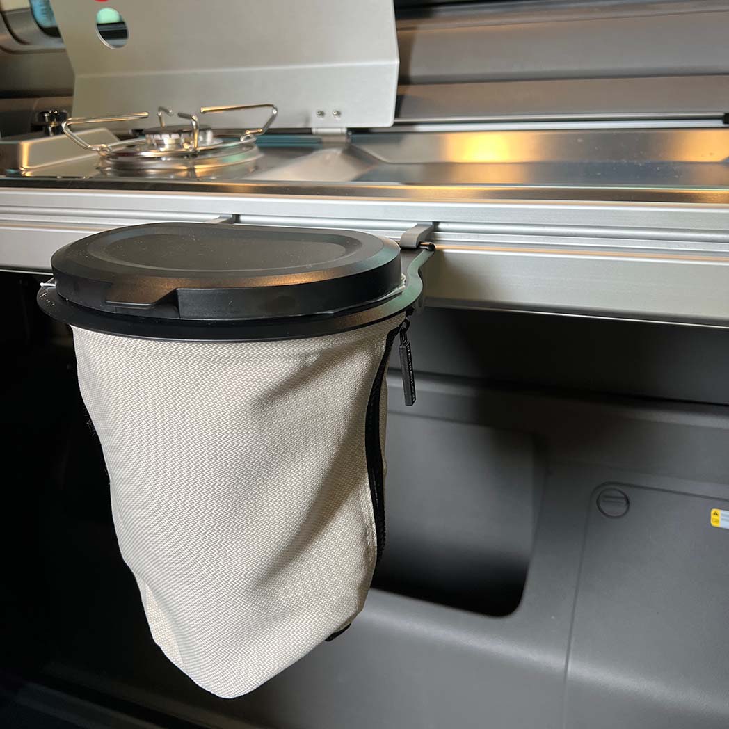 Halterung Flextrash Mülleimer VW California Zubehör - VANhackers