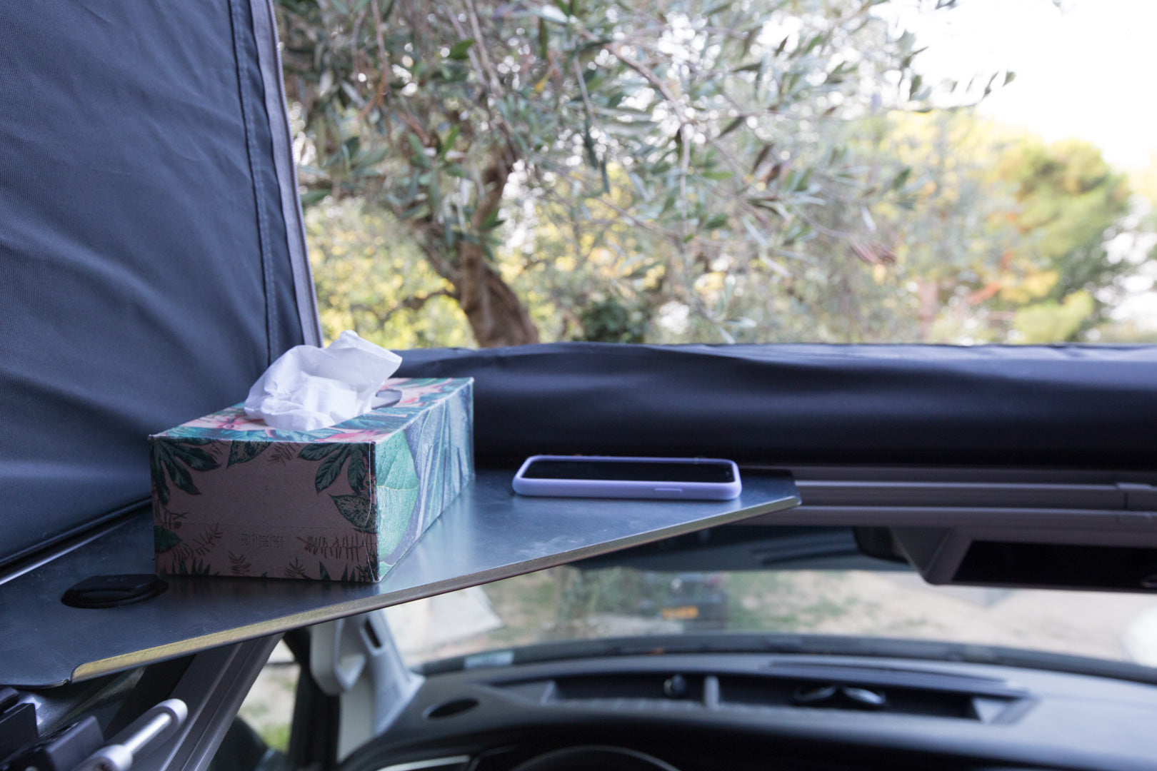 vw california mit dachzelt Ablagetisch Klappdach magnetisch VW California Dachzelt Ablage Rechts – VANhackers